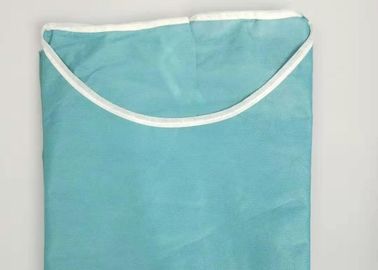 Long Sleeves Disposable Surgical Gown Safety Coveralls Fluid Resistant Green Color
